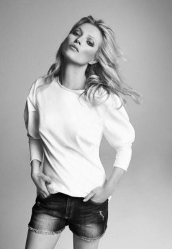 er59:   KATE MOSS teams up with Spanish