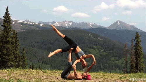 durl:  fitanne:  Acro yoga at 11,000 feet   