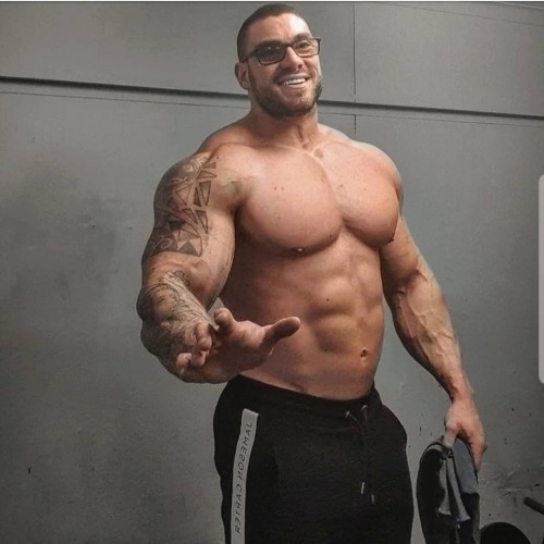 muscleobsessive: Some recent pics of cock-thumpingly, gorgeous UK giant Peter Gill. You ever get tha