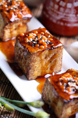 veganrecipecollection:  (via Olives for Dinner | Glazed Tofu with Fiery Sriracha Pearls)