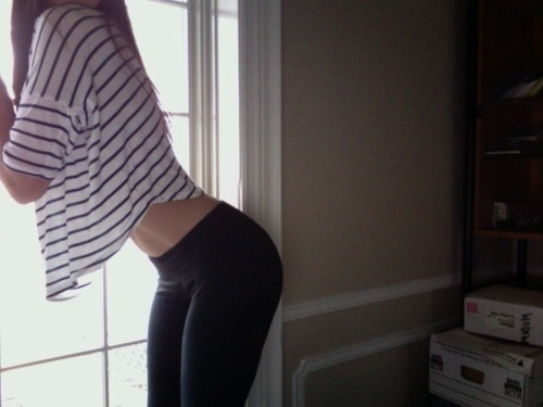pale-0rgasm:  xx | via tumblr on We Heart It.