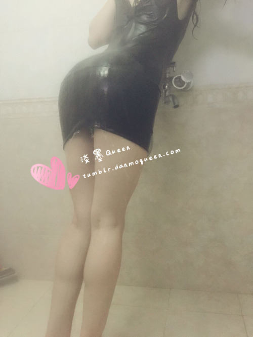 queendanmo: 要不要一起来洗个鸳鸯浴啊～ 随机抽取转发点赞评论的私发小福利哦 要