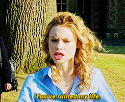DAILY VAMPIRE ACADEMY