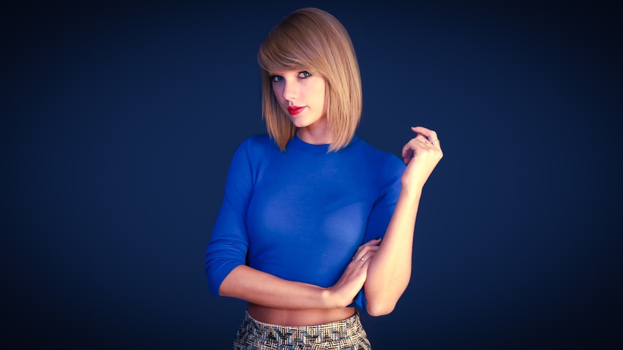 midnightcelebs:Happy birthday, Taylor Swift
