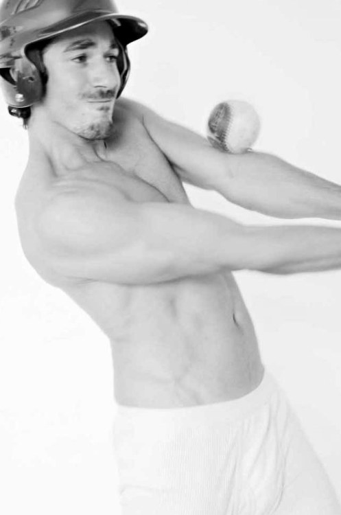 gcr75:  G’s aggregation of hot: male models, amateurs, selfies, etc. - Marcio Regaleira