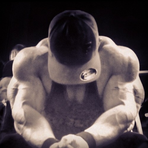 drwannabe:  badass pic of my boy Flex Lewis