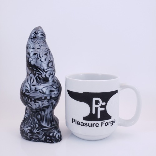 Smoll drop is up in the shop. Go check them out along with the option to order a custom XXL Illithid