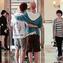 layeol-deactivated20151008:  layhan taking a romantic picture ❤ 