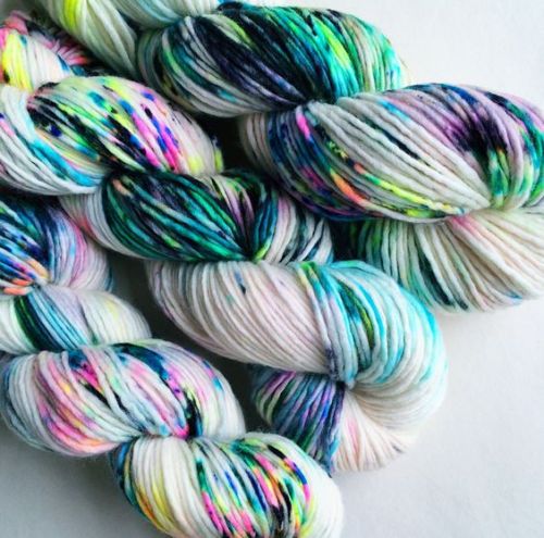 lionbrandyarn:Beautifully dyed &lt;3