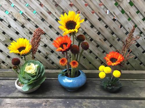 Altar arrangements for Buddha, Maitreya, and Kannon. ..#sunflowers #buddhism #zen #buddha #maitreya 