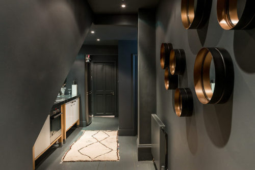 A Dark Love Affair | East Sussex, UKLayout:(Source: themodernhouse.com)