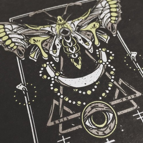 illfitlife:  Illustration for Evil Twin in Columbus, OH. Fun stuff always. #illustration #design