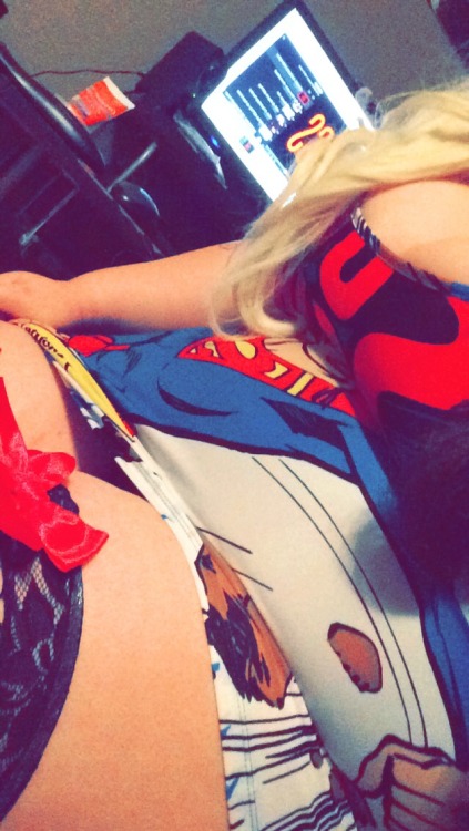 naughty-n-nerdy:  Your missing the fun on snap chat;)  ŭ for endless naughty snaps;)