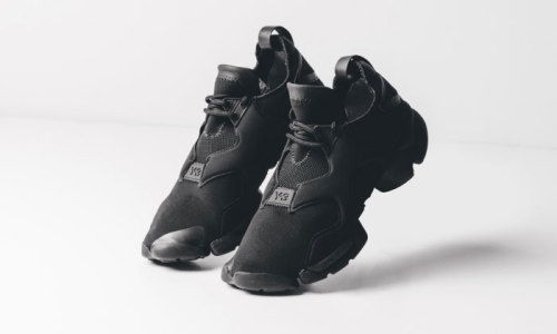 Y-3 Kohna &ldquo;Triple Black&rdquo; via Highsnobiety