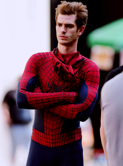 nikita-mearss: Andrew Garfield on set of “The Amazing Spider-Man 2″