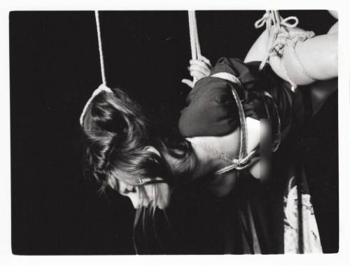 kirigamikinbaku:  Photo By Sara De Simone adult photos