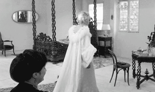 saccarinee:silk-fleur:gael-garcia:Cléo de 5 à 7 (1962), dir. Agnès Varda@saccarinee If I had a robe 