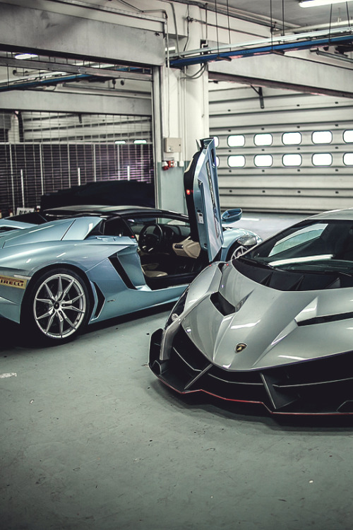 Porn Pics mistergoodlife:  Veneno x Aventador •