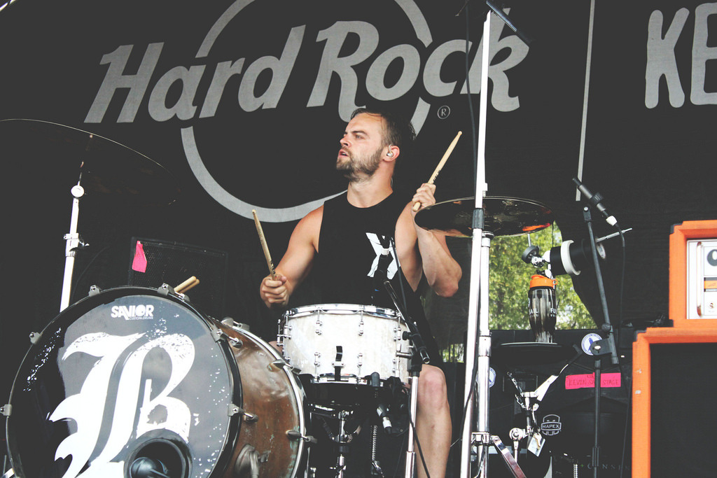 tallandsad:  Brandon mullins || Beartooth (by rosariophotos) 