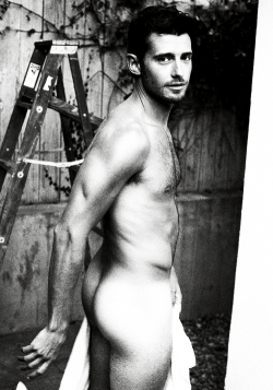 amyduckspond11:  Julian Morris for Wonderland