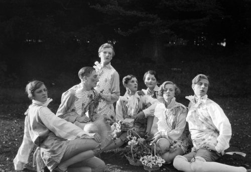 Bright Young Things at Wilsford by Cecil Beaton, October 1927; William Walton, Cecil Beaton, Stephen