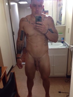 jacobsafranek123:  Straight guy with a nice