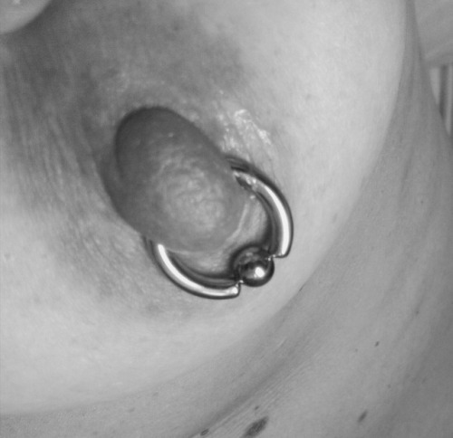 http://women-with-huge-labia-rings.tumblr.com/post/161892920085