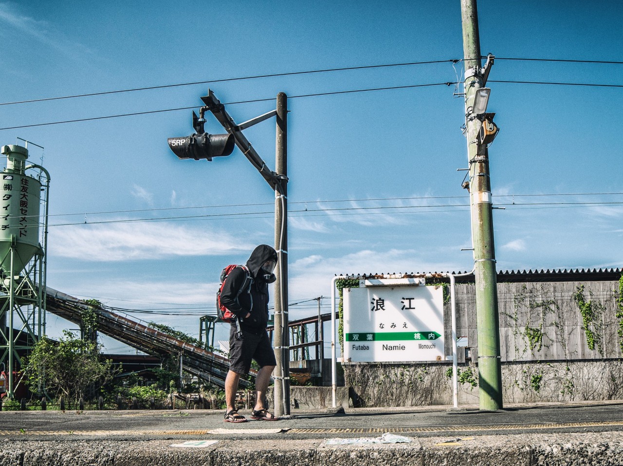 wastelandporn:   Man  sneaks into Fukushima’s Red Exclusion Zone and shows a town