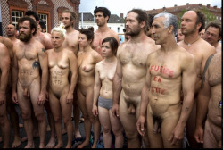 Actors protest in front of the French Minister of Culture