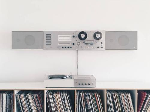 coloredshadow:Braun Hifi wall unit, by Dieter Rams, 1980