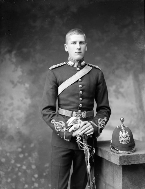 artfreyparis:Second Lieutenant Edward Francis Frazer, pictured as a member of the Royal Field Artill