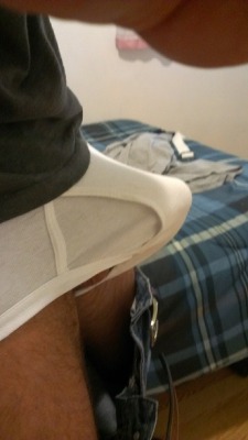 whitebriefs247:  Bulging in my Hanes.  #briefs