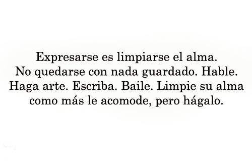 somospandaspordentroyporfuera:  -Una chica invisible.