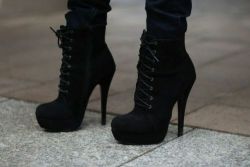 ✰Crazy 4 Shoes✰