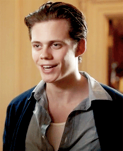 teenwrecksz:  bill skarsgård’s SMILE (isnt he so precious)(- sorry i had to add