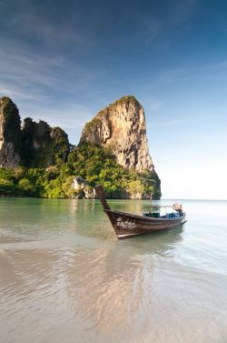 visitheworld: Railay Beach at sunrise, Krabi / Thailand (by Mark Fisher).