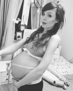 pregnant-whoresxxx:  Pregnancy is a chance