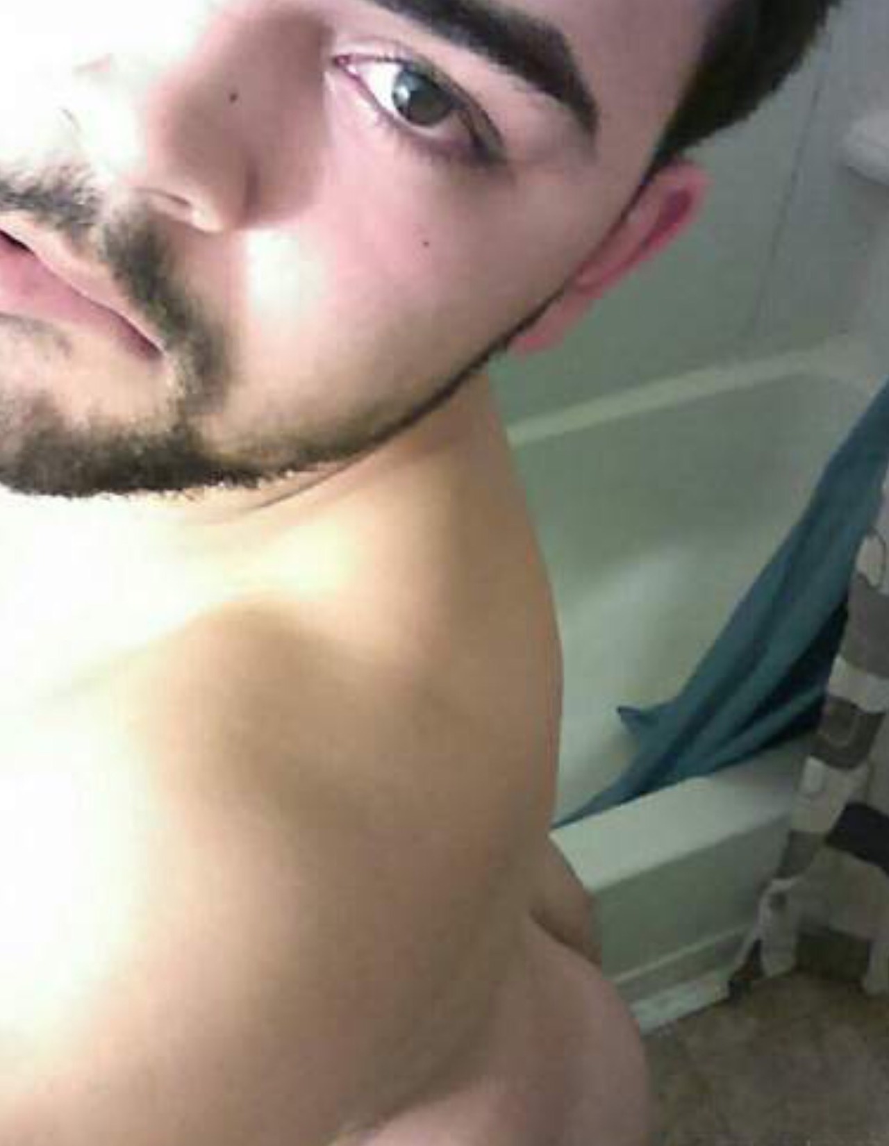 sweetbiglips215:  Submission   Ray Isaiah  Philadelphia