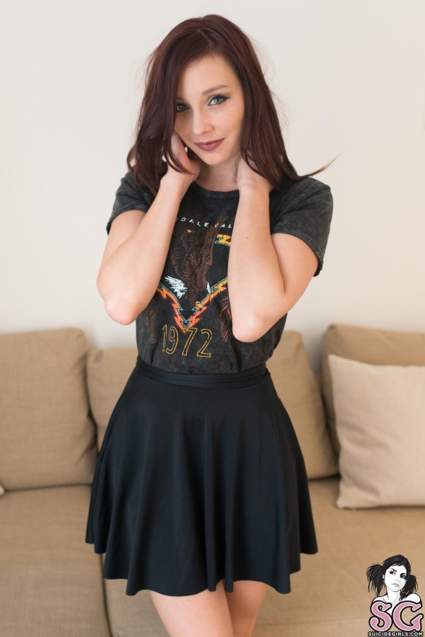 all-suicidegirls-all-the-time:Scribbles Suicide Ouaa ❤