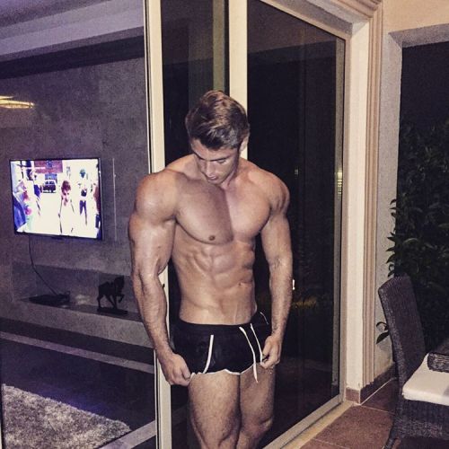 lumbrjax:  Instagram user @davidlurs http://ift.tt/1O4Gc9q