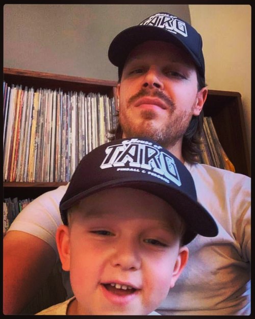 SPOTTED! Our good pal @adamyk and his son rock some sweet TARG lids in stereo - awesome!!! Our onlin