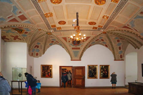 Museum im Güstrower Schloss by Mecklenburg-Foto Zu den Schätzen des Schlosses gehören die prachtvoll