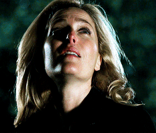 samanthamulder: GILLIAN ANDERSON as DSI STELLA GIBSON in every episode of The Fall [6/17] 2.01 These