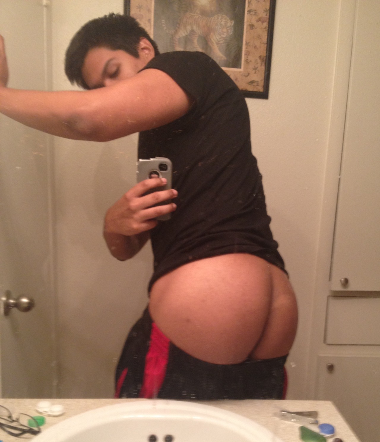 imhereforthemen:  More risque selfies (trillatx) 