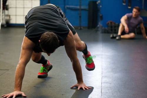 Andar A Cuatro Patas El Ejercicio De Crossfit Que Mónica De Haro