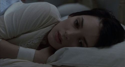 hirxeth:  “Have you ever confused a dream with life? Or stolen something when you have the cash? Have you ever been blue? Or thought your train moving while sitting still?” Girl, Interrupted (1999) dir. James Mangold   👼👼