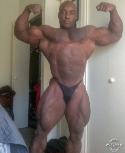 Kerrith Bajjo - 13 weeks out to the NY Pro.