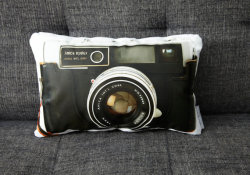 wickedclothes:  Vintage Camera Pillows Original