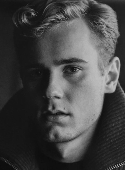 Tarjei Sandvik Moe For Elle Norge.
