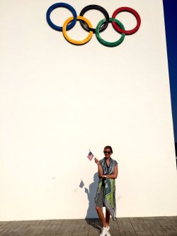 elizabethbanks:  RIO! On my way to Women’s #gymnastics go @teamusa 🇺🇸#olympics